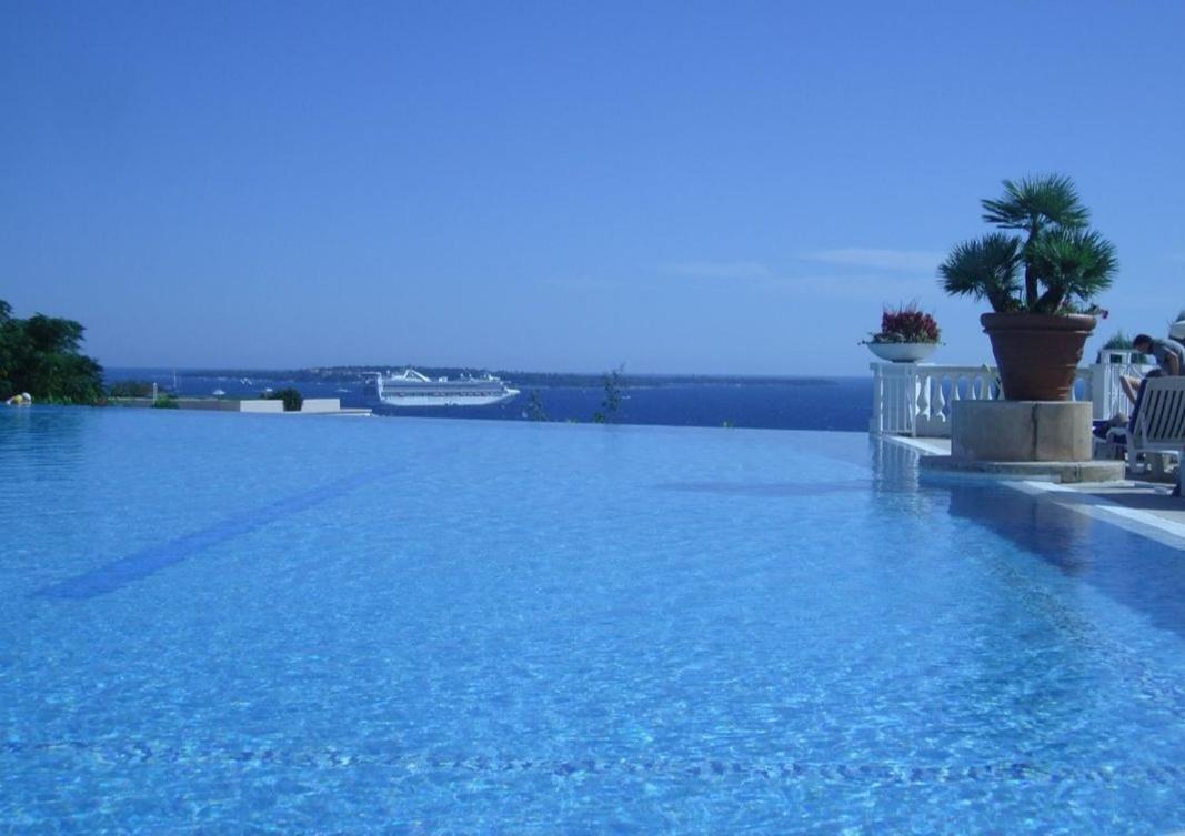 Holiday Paradise Кан Екстериор снимка